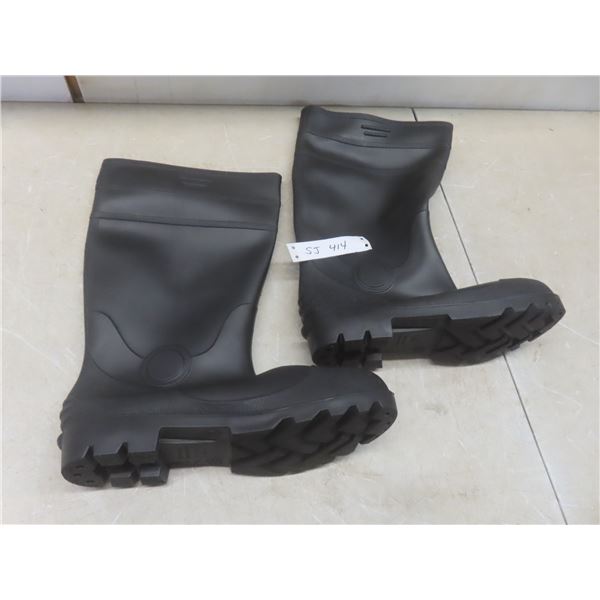 New Steel Toe Rubber Boots — Size 10