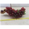 Image 4 : Vintage Lucite Grape Cluster — Retro Mid-Century Decor — Approx. 19"L × 7"H