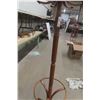 Image 3 : Self-Standing Coat and Jacket Rack