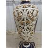 Image 7 : 2 Lamps, 32" High, No Shades