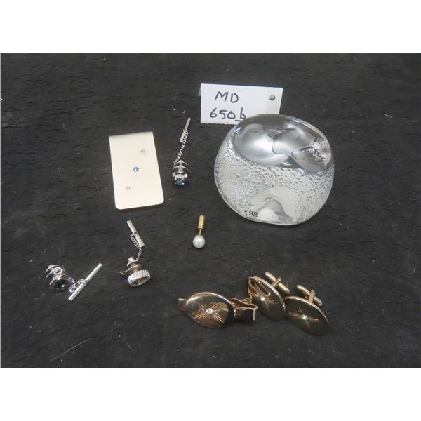 Mats Jonasson Crystal Glass Birds; Swank Cuff Links with Matching Tie Clip, Money Clip, and More