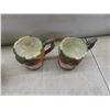 Image 14 : Fitz and Floyd Teapot with 4 Mugs, 2 Serving Bowls and New Tablecloth