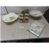 Image 1 : Fitz and Floyd Teapot with 4 Mugs, 2 Serving Bowls and New Tablecloth
