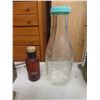 Image 2 : Vintage Lot: Universal Household Scale, Modern Dairies Milk Bottle, Marvel 2-Hole Punch