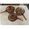 Image 13 : 14 Glass Pots & Pans, 4-Pc Stainless Frying Pan Set, Corningware Casserole Dish and 2 Pyrex Pieces