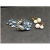 Image 5 : Jewelry Box with Vintage Earrings, Brooches, Beads, Pendants, Cuff Links and More