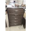 Image 2 : Modern Dresser (50" × 30" × 18 1/2") and 2 Night Stands (26" × 24" × 16")