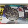 Image 3 : Star Wars Millennium Falcon 3D Owner's Guide; Master Digital Colour Book w/ DVD