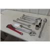 Image 1 : 5× 3/4" Drive Ratchet and Socket Set, 18" Pipe Wrench, Crescent Wrench and Wrenches 1" and Up