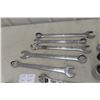 Image 6 : 5× 3/4" Drive Ratchet and Socket Set, 18" Pipe Wrench, Crescent Wrench and Wrenches 1" and Up