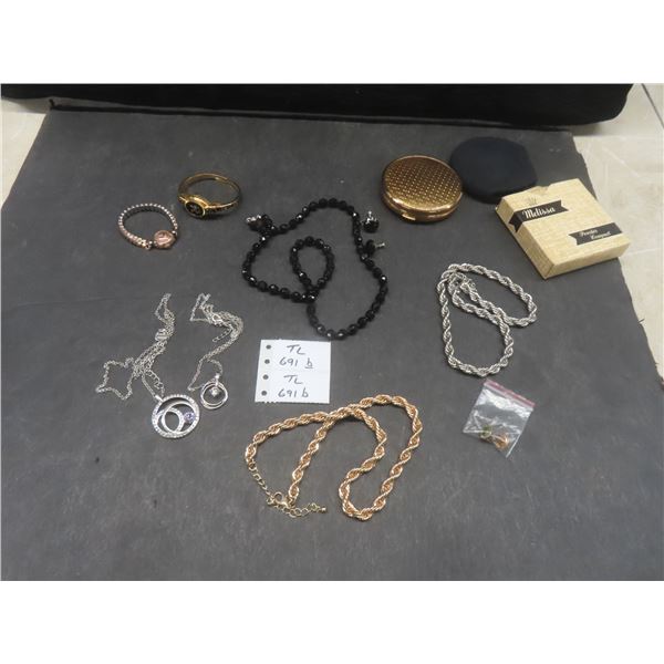 Vintage Fashion Jewelry: Beads with Matching Earrings, Necklaces
