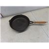 Image 4 : 10½" Cast Iron Fry Pan and Cast Iron Fish Fryer/Grill Basket – Handle Needs Tightening