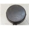 Image 6 : 10½" Cast Iron Fry Pan and Cast Iron Fish Fryer/Grill Basket – Handle Needs Tightening