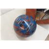 Image 2 : 2  x 10-Pin Bowling Balls: Brunswick Jewel and Columbia 300