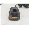 Image 6 : DeWalt 7.2V Cordless Screwdriver with 2 Batteries, Charger and Case