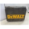 Image 7 : DeWalt 7.2V Cordless Screwdriver with 2 Batteries, Charger and Case