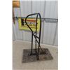 Image 1 : Saddle Rack, Wall Mount, Metal