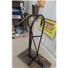 Image 2 : Saddle Rack, Wall Mount, Metal