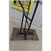 Image 3 : Saddle Rack, Wall Mount, Metal