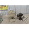 Image 1 : 2 Vintage Fans: 1 Super Electric, 1 Dominion Electric