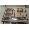 Image 7 : 2 Cases of Plated Flatwear