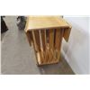 Image 5 : 4 Folding TV Tables and Rack