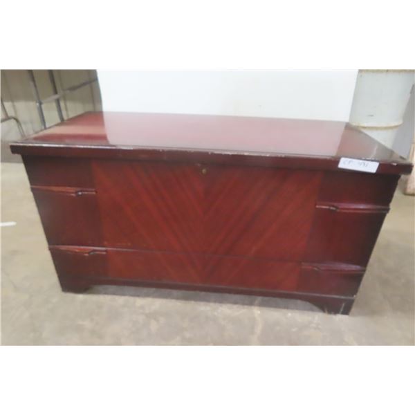 Cedar Chest with Bottom Drawer, 21" × 39" × 18"