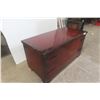 Image 4 : Cedar Chest with Bottom Drawer, 21" × 39" × 18"