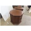 Image 6 : 2 Drum End Tables, 22" High, 24" Diameter