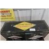 Image 4 : Diamond Dyes Metal Cabinet and Store Cabinet, 15½" × 18½" × 6"