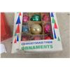 Image 10 : NOMA Christmas Bubble Lites and Santa Land Antique Ornaments