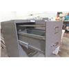 Image 3 : 2 Metal 2-Drawer Filing Cabinets, 30½" × 18" × 28"