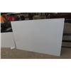 Image 1 : Corrugated White Sheet, 48" × 72"