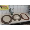 Image 1 : 3 Picture Frame and Centre Piece Set