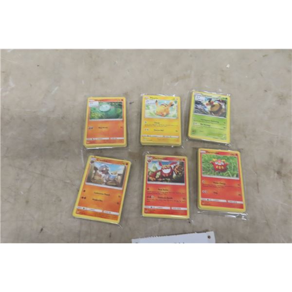 Approx 150 Pokémon Cards