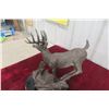 Image 3 : Ducks Unlimited 688/1000 Hard Right Deer Buck Display