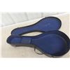 Image 11 : Mandolin w/ Case