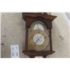 Image 2 : Vintage Taylor Barometer in Excellent Condition (29" L)
