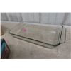 Image 4 : Vintage Pyrex Glass Roasting Pan with Lid, Rectangular Glass Baking Dish (16" x 9") and More