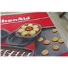 Image 2 : New KitchenAid 5-Piece Non-Stick Bakeware Set