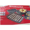 Image 3 : New KitchenAid 5-Piece Non-Stick Bakeware Set