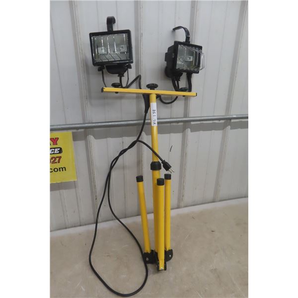 Dual Head Halogen Light Stand – Tested