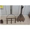 Image 4 : Fireman Axe, Hay Knife