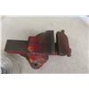 Image 2 : 2 x Shape Cutter and Vice