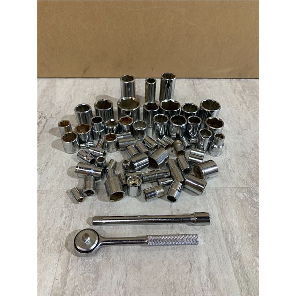 66 Pcs Total Sockets 1 Extension 1 Ratchet