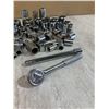 Image 3 : 66 Pcs Total Sockets 1 Extension 1 Ratchet