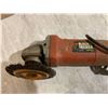 Image 7 : Black & Decker 4.5"  Electric Angle Grinder
