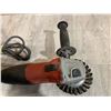 Image 9 : Milwaukee 4.5" Angle Grinder