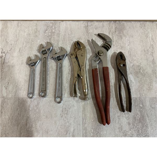 Lot of 3 Adjustable Wrench 2 Adjustable Pliers 1 Vice Grip