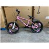 Image 14 : Forever 1940 BMX Pink